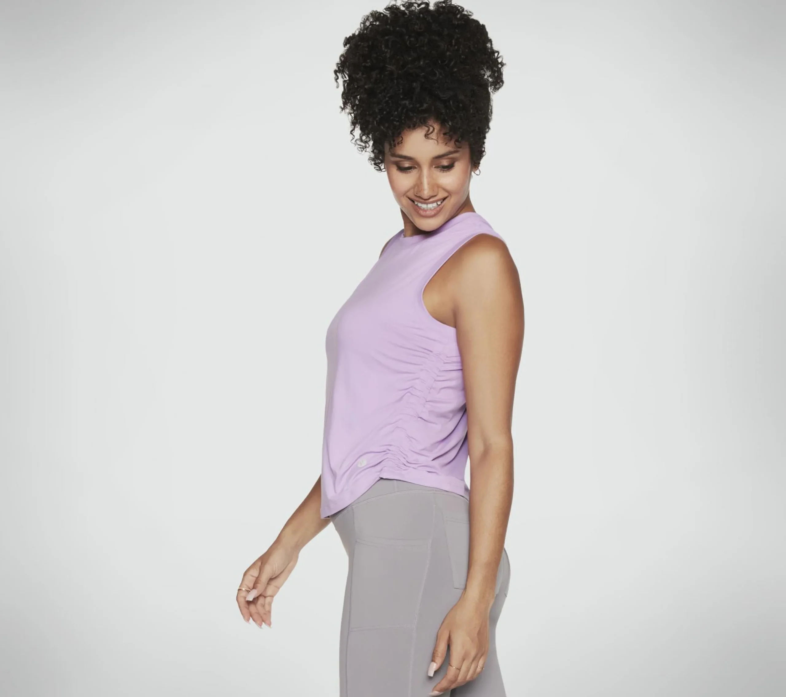 go_dri_serene_tank_2.webp SKECHERS GO DRI SERENE Tank ROXO / VIOLETA Clearance